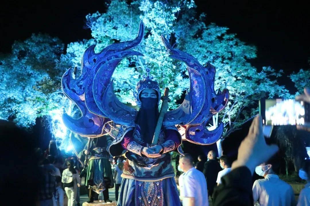 迷路的可爱女宝宝